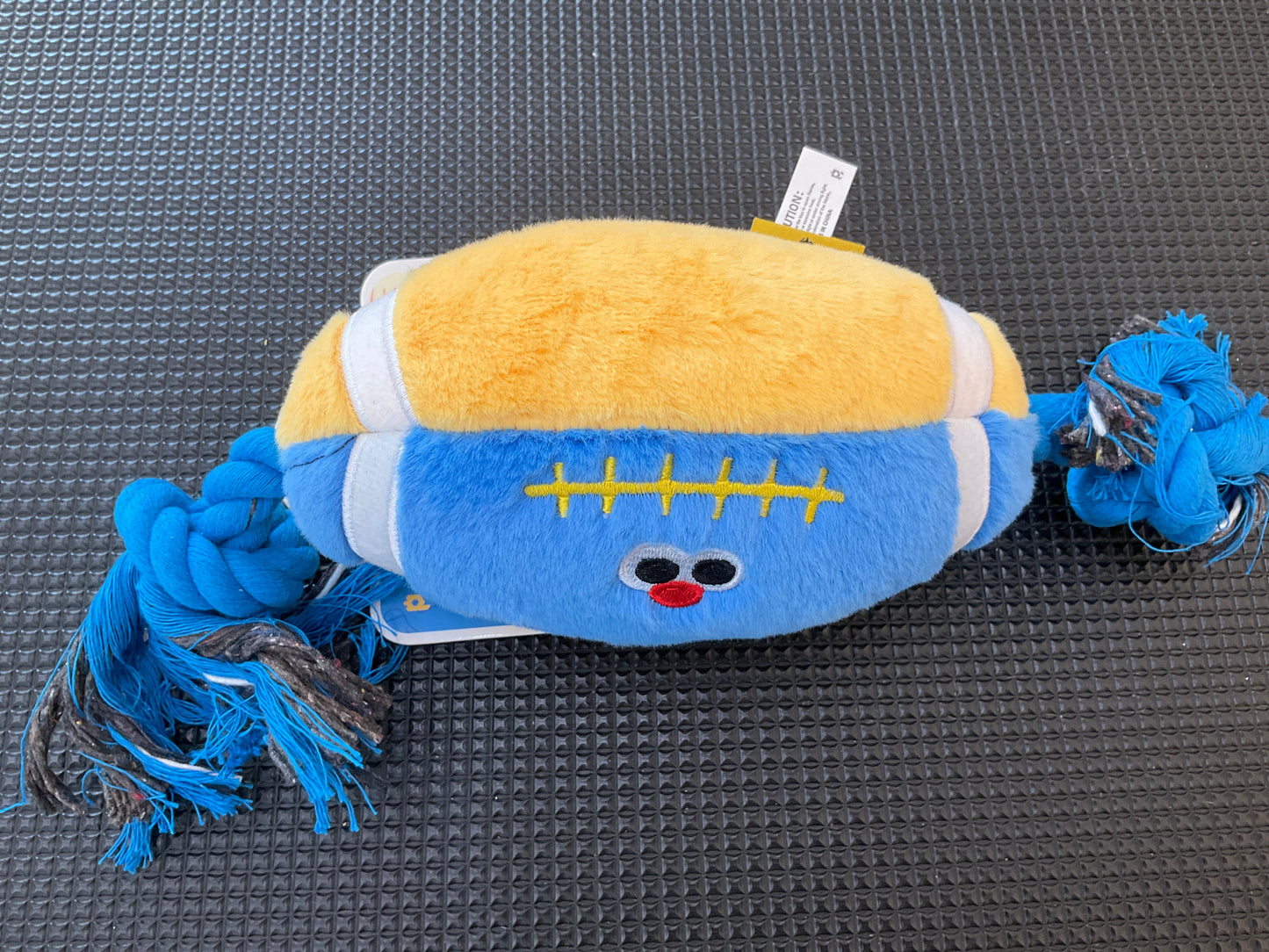 Petsville – Spicy Pepper Rope & Rubber Ball Dog Toy