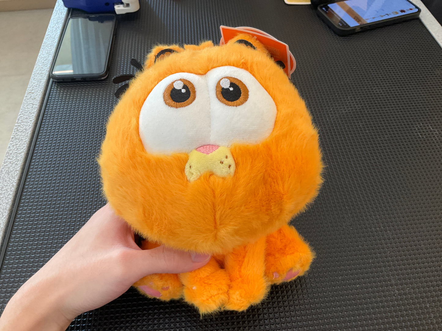 Petsville x Garfield – Sitting Garfield Plush Squeaky Toy