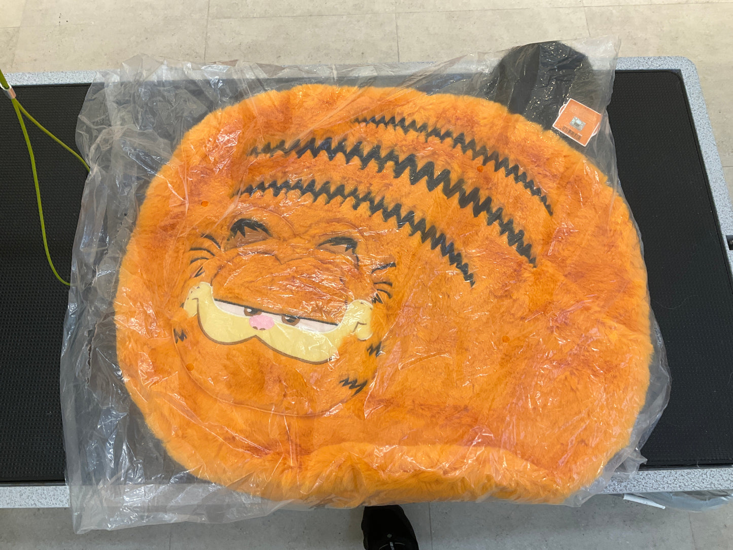 Petsville x Garfield – Fluffy Garfield Lounge Pad